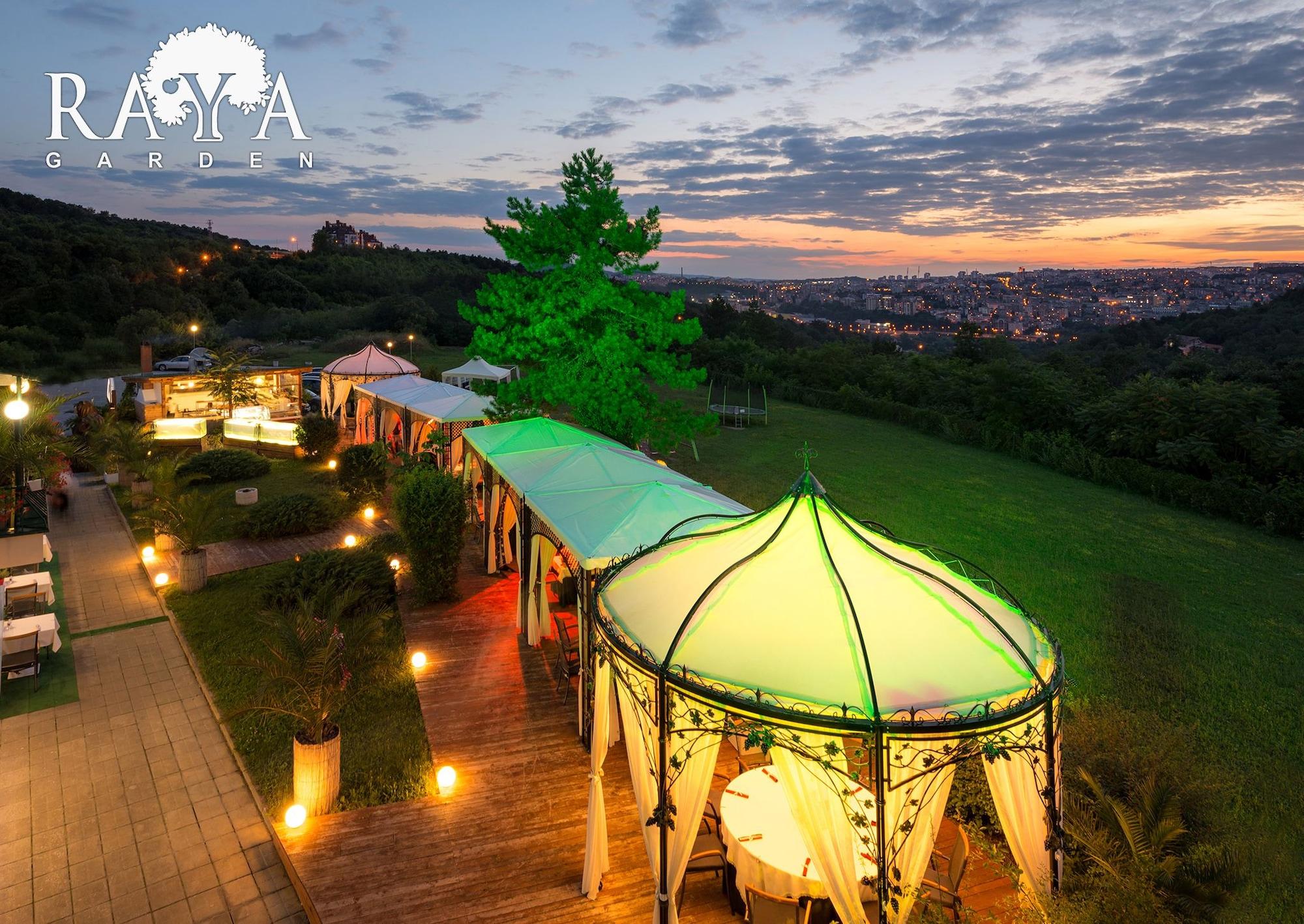 Park Hotel Raya Garden - Free Parking ヴェリコ・タルノヴォ エクステリア 写真