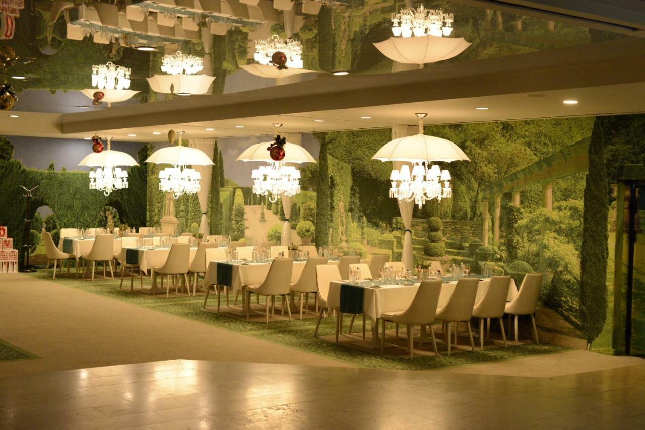 Park Hotel Raya Garden - Free Parking ヴェリコ・タルノヴォ エクステリア 写真